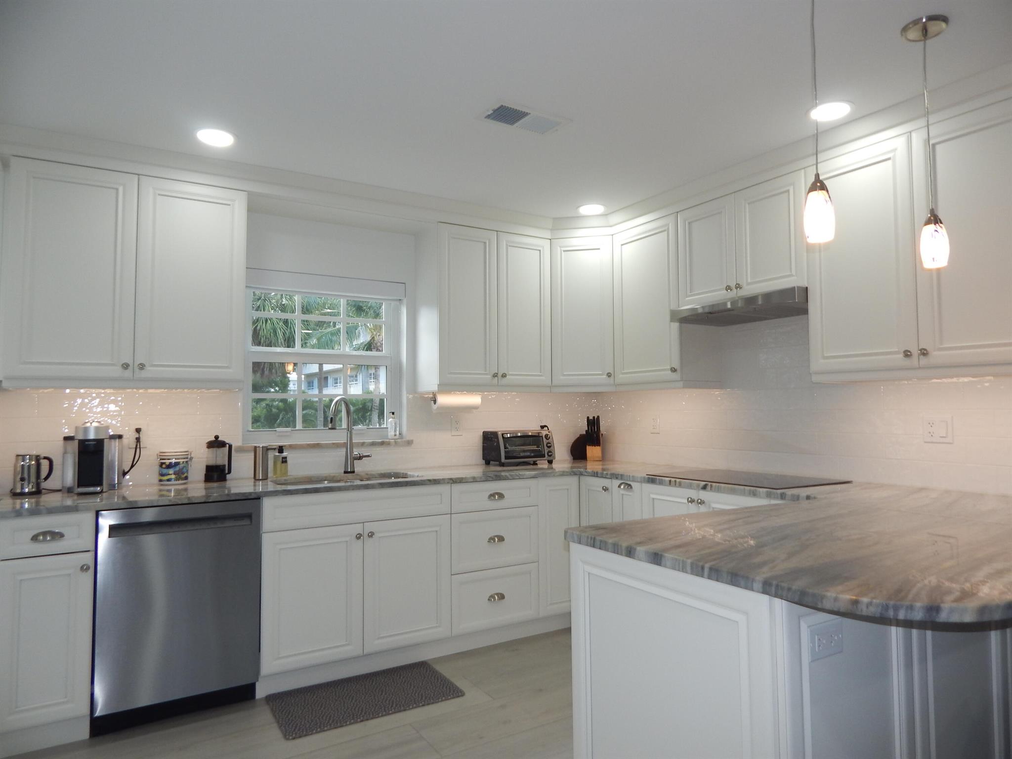 ATLANTIC CLOISTERS - Residential