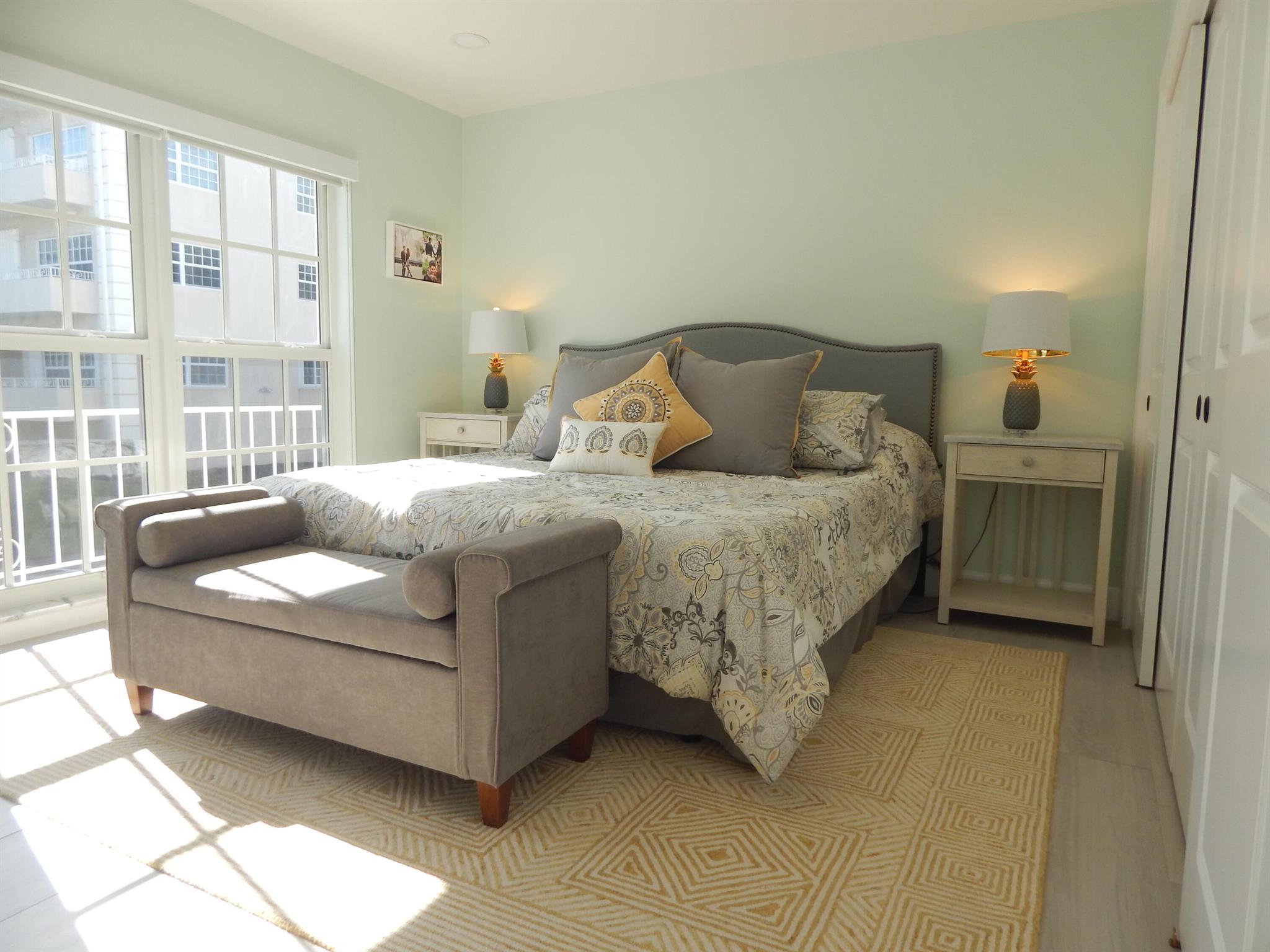 ATLANTIC CLOISTERS - Residential