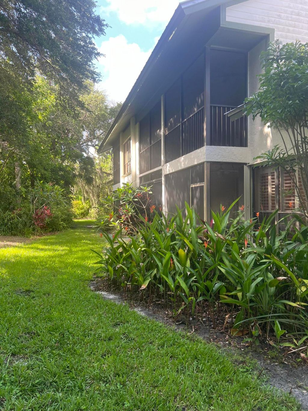 Photo of 5260 SE Seascape Way #101, Stuart, FL 34997 (MLS # R11001589)