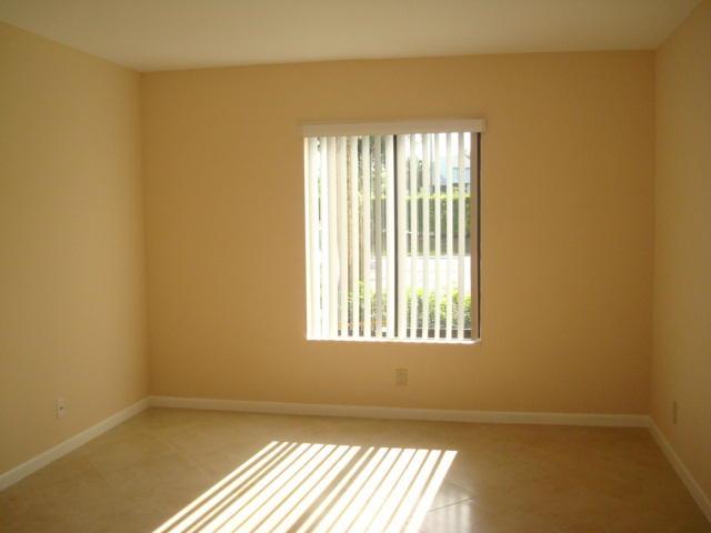 CHARTER CLUB OF PALM BEAC - Residential Lease