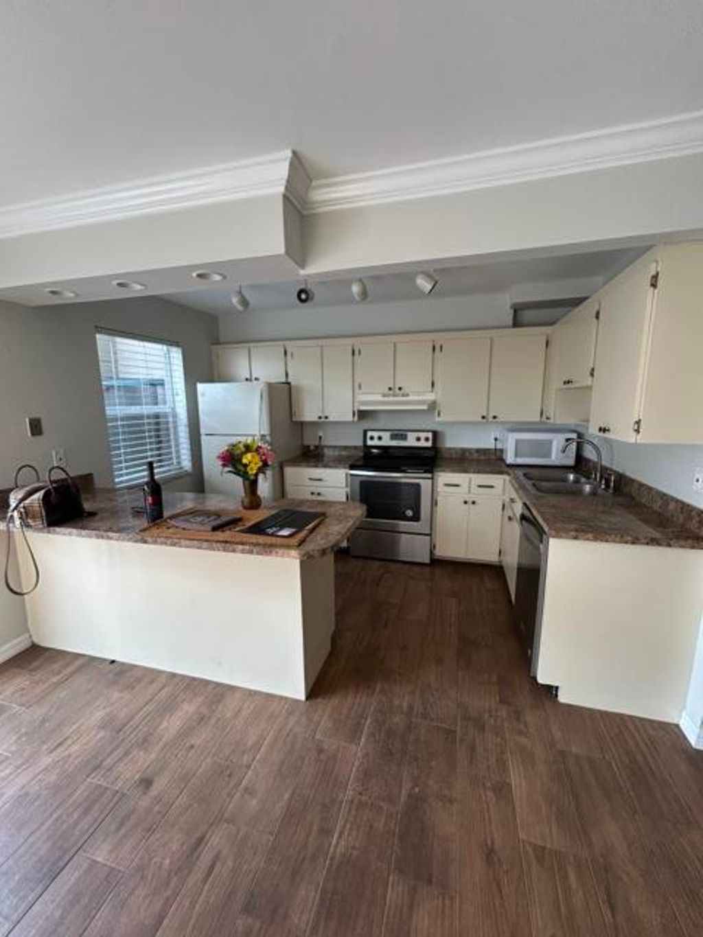 Photo of 912 Sandtree Drive W #912, Palm Beach Gardens, FL 33403 (MLS # R11143472)