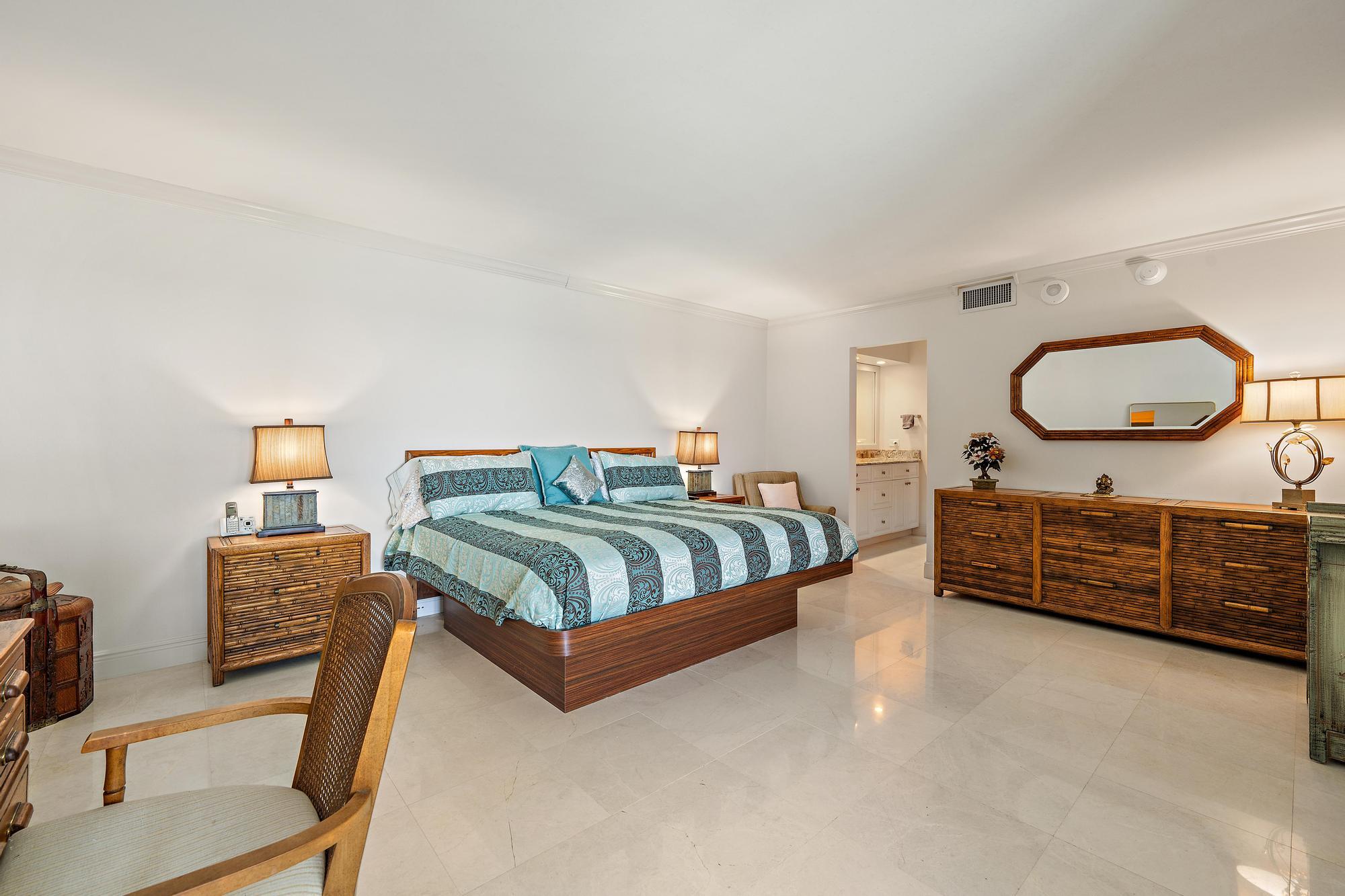 EASTPOINTE CONDO - Residential Lease