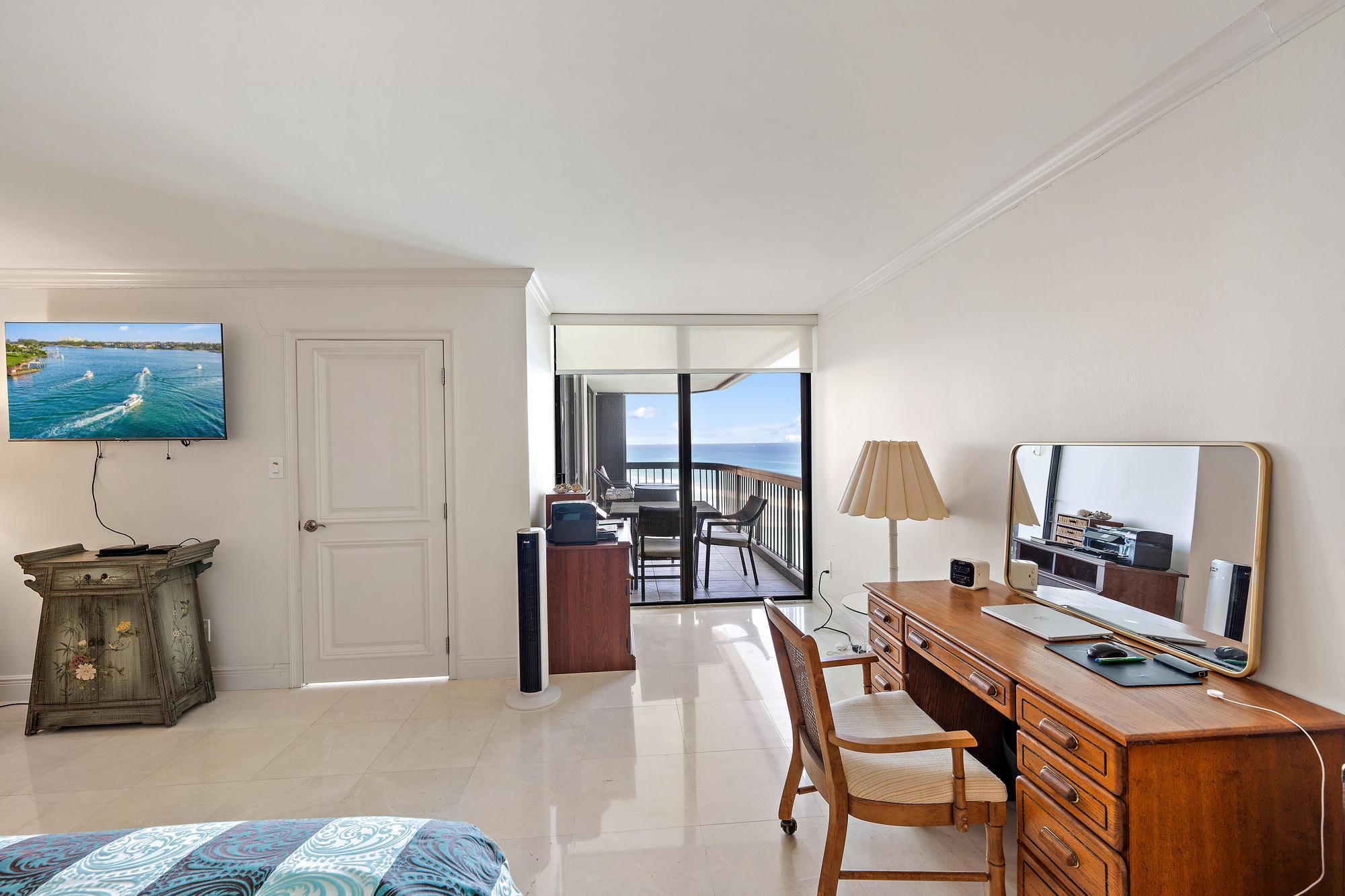 EASTPOINTE CONDO - Residential Lease