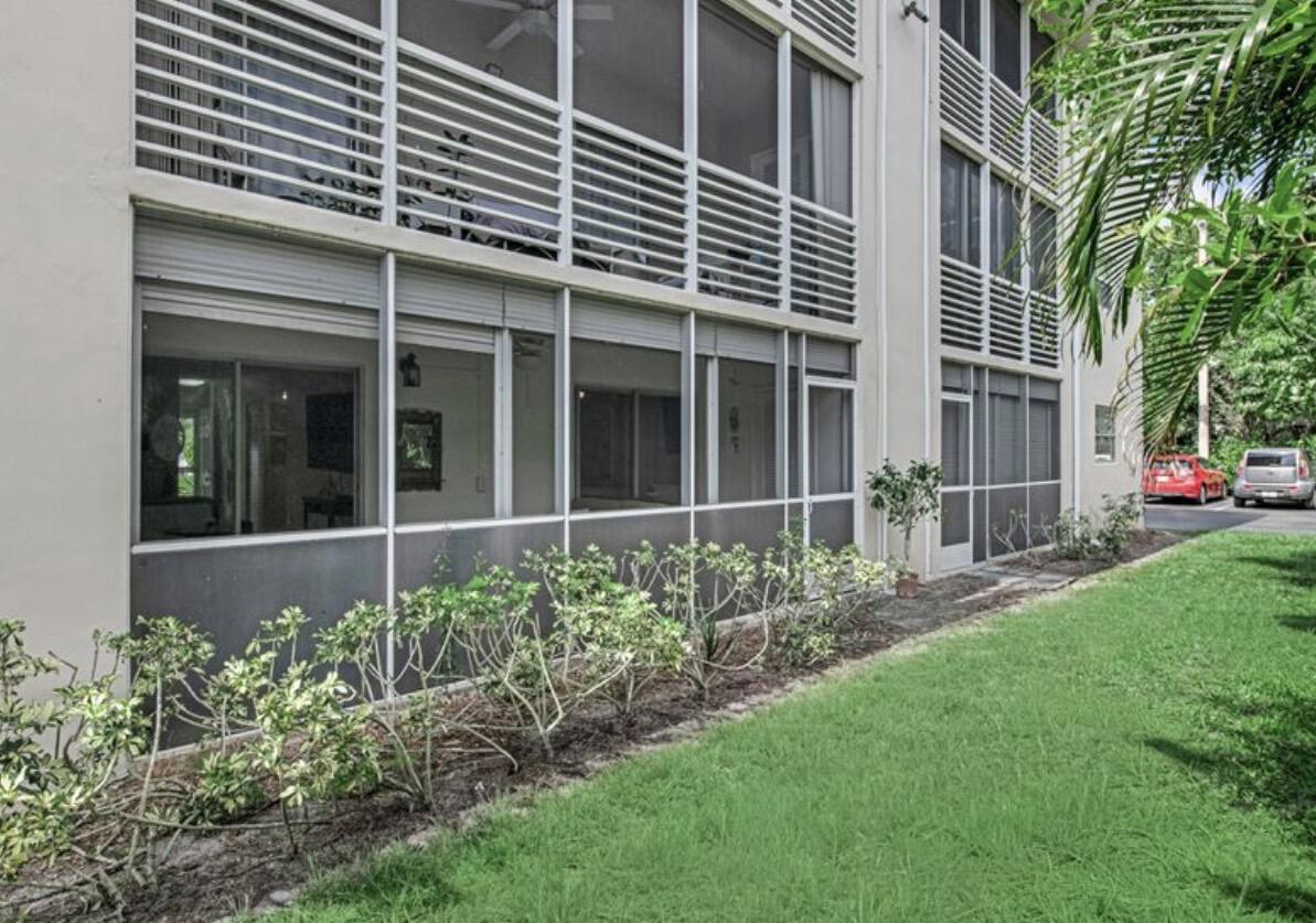 LAKE CLARKE GARDENS CONDO 24 - Residential