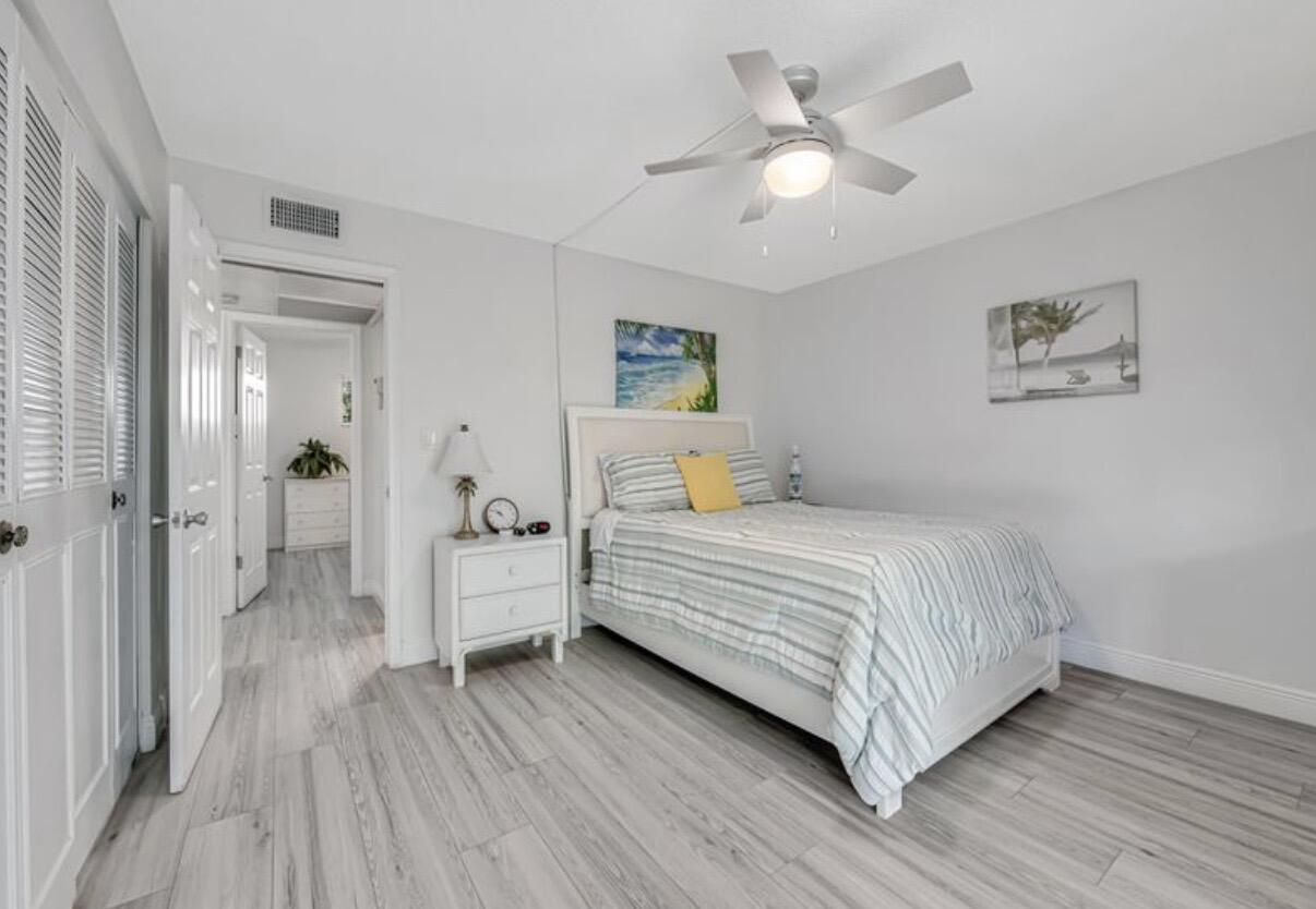 LAKE CLARKE GARDENS CONDO 24 - Residential