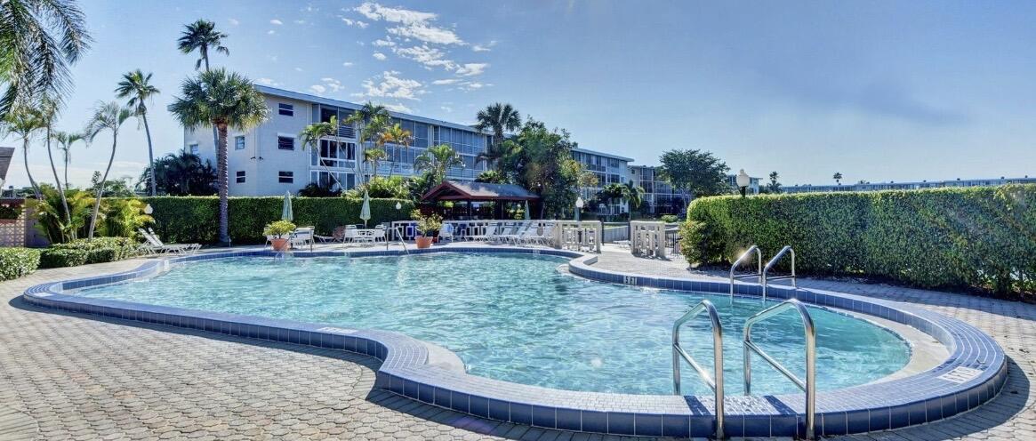 LAKE CLARKE GARDENS CONDO 24 - Residential