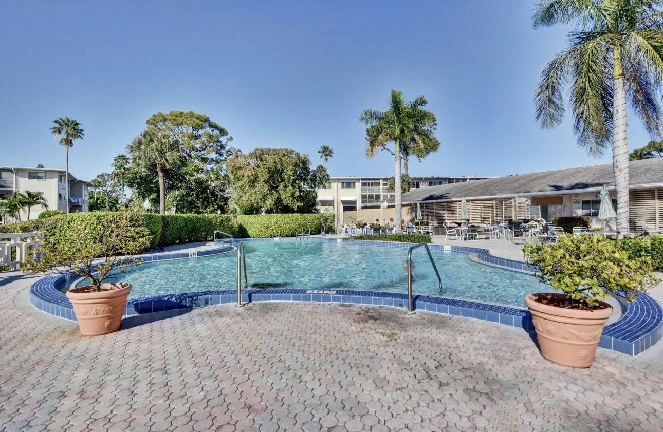 LAKE CLARKE GARDENS CONDO 24 - Residential