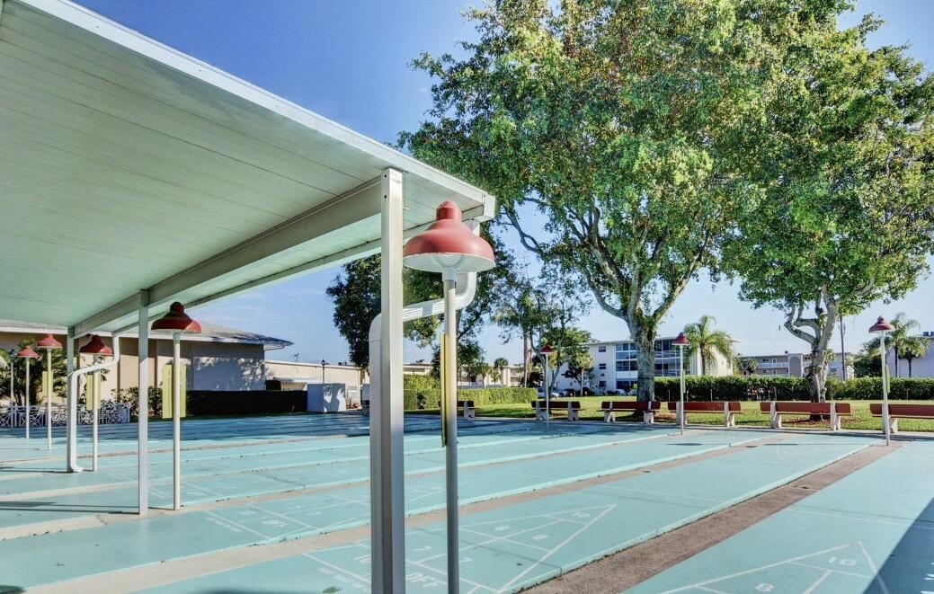 LAKE CLARKE GARDENS CONDO 24 - Residential