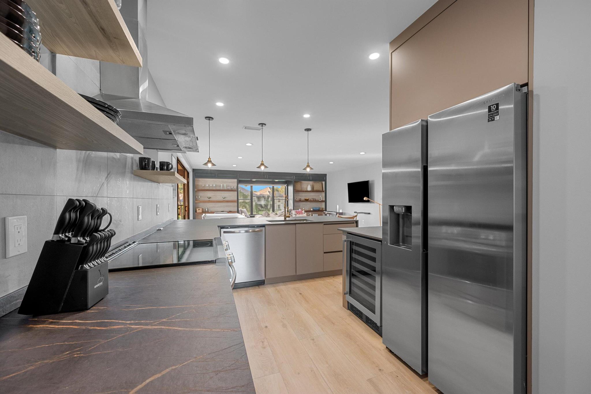 MEADOW BROOK COND DECL FI - Residential