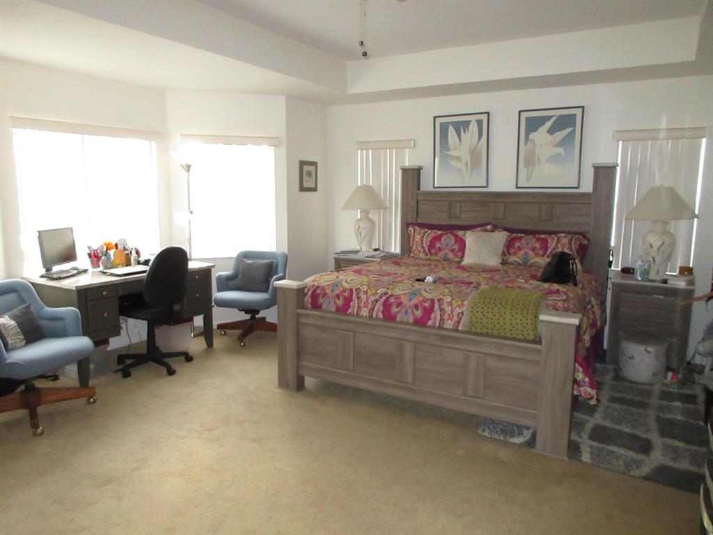 THOUSAND OAKS - Residential