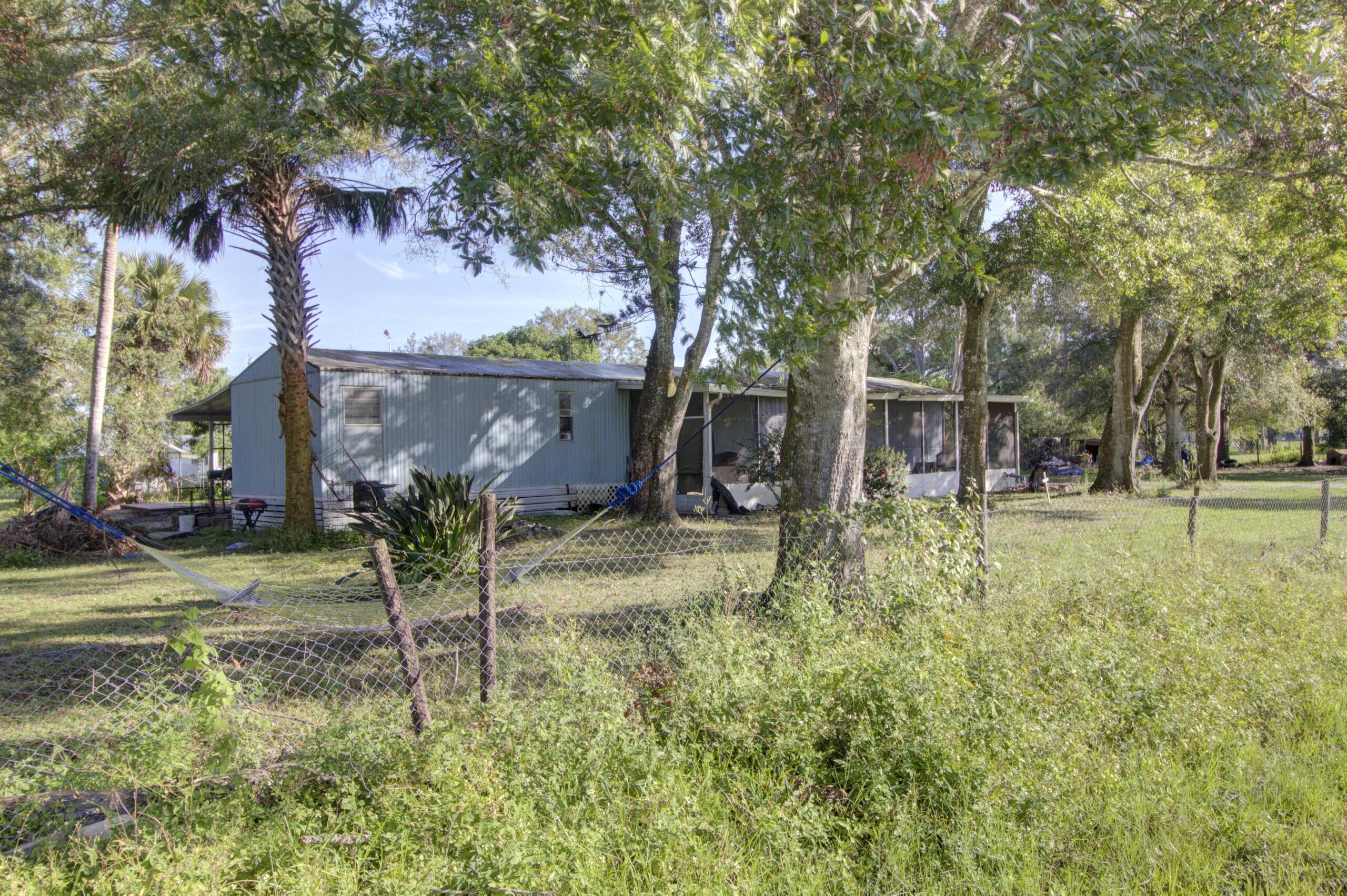 6055 NE 9th Way