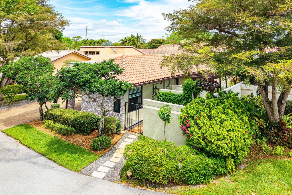 Photo of 21330 Placida Terrace, Boca Raton, FL 33433 (MLS # B26006084)