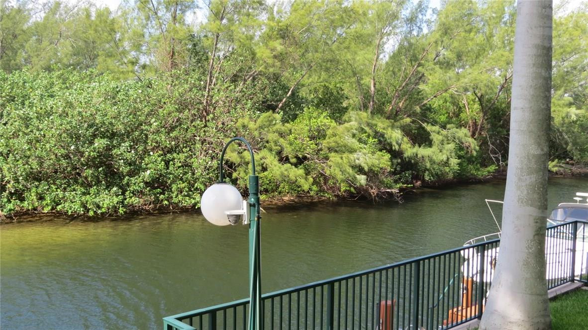 THE POINTE - Residential