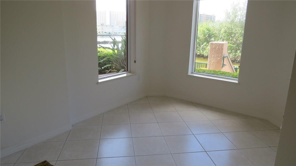 THE POINTE - Residential