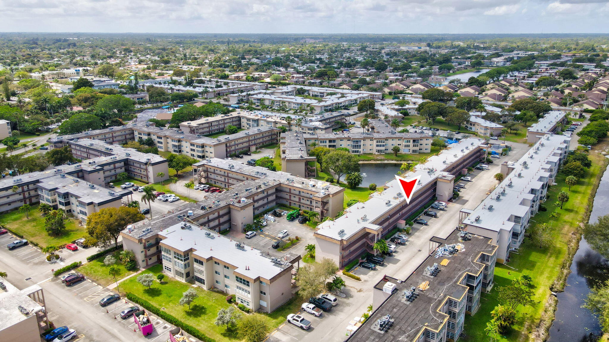 LAKESIDE VILLAGE CONDO 8 - Residential