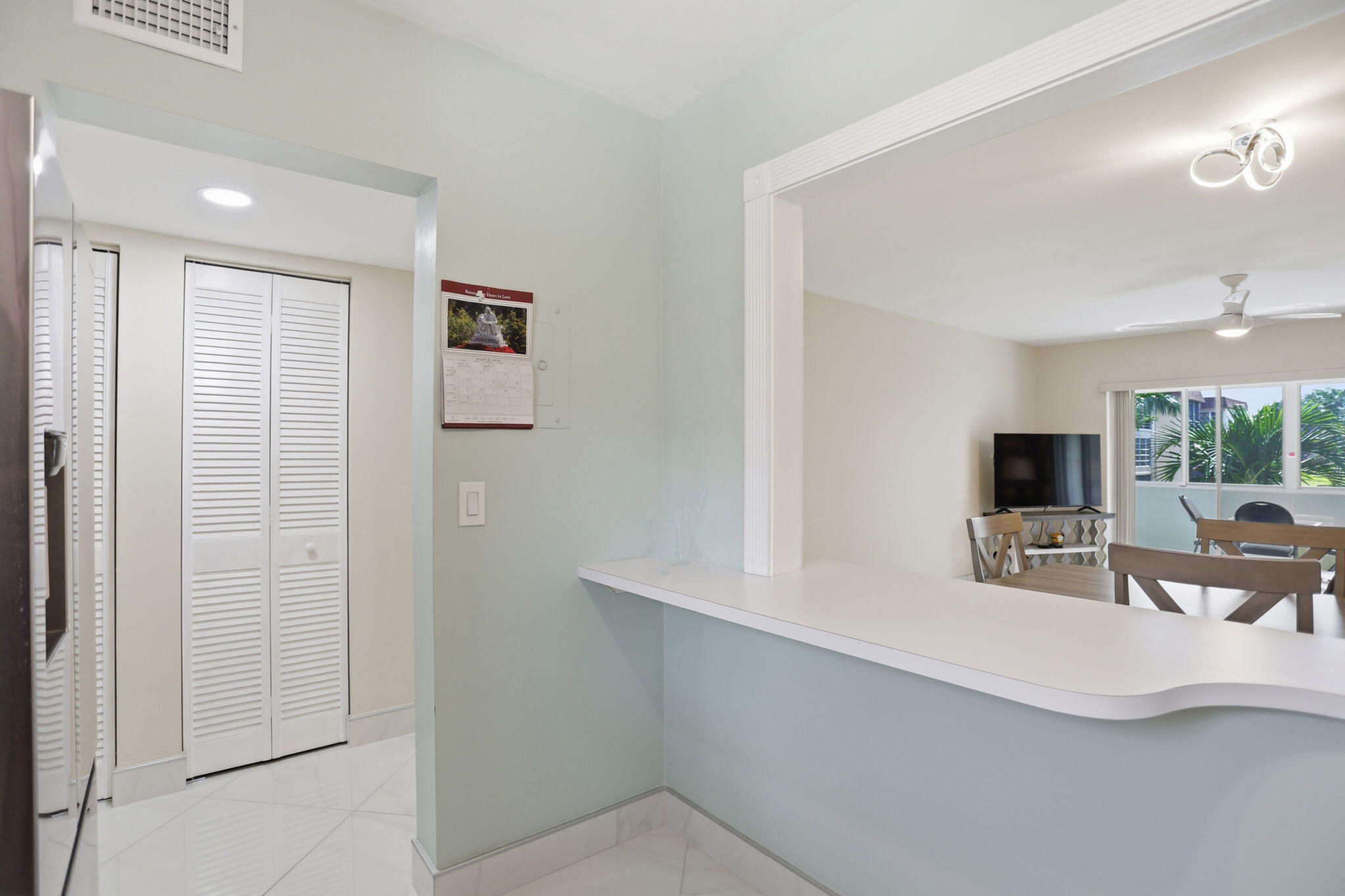 LAKESIDE VILLAGE CONDO 8 - Residential