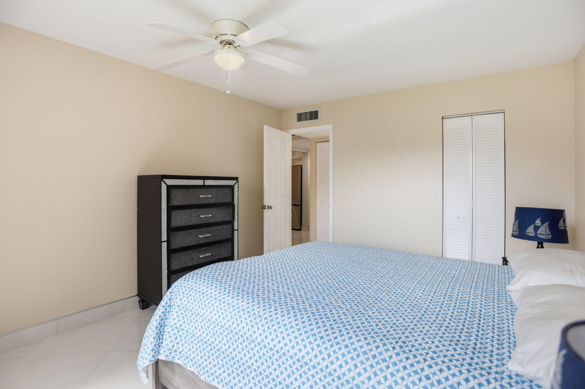 LAKESIDE VILLAGE CONDO 8 - Residential