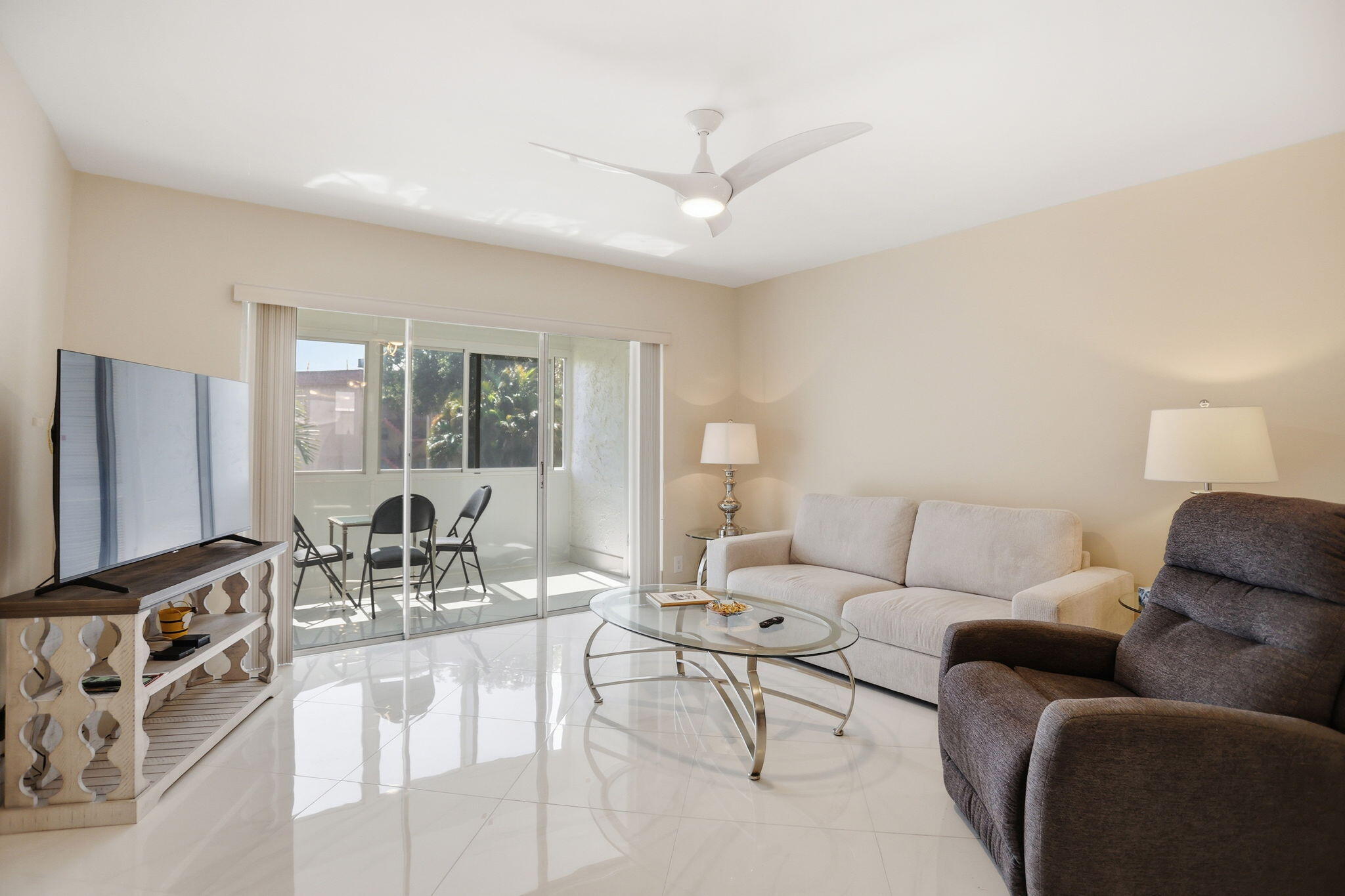 LAKESIDE VILLAGE CONDO 8 - Residential