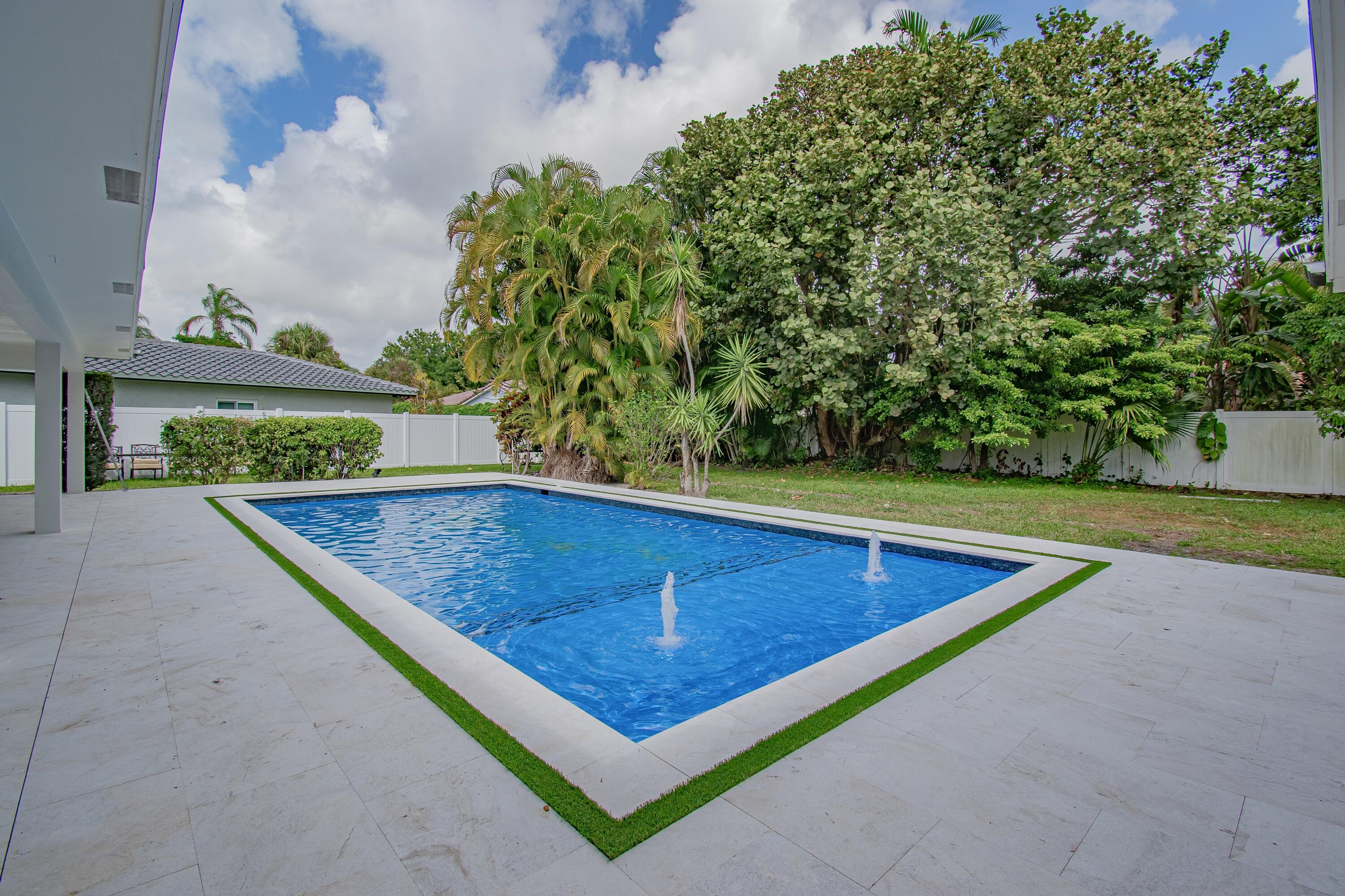 ESTANCIA - Residential