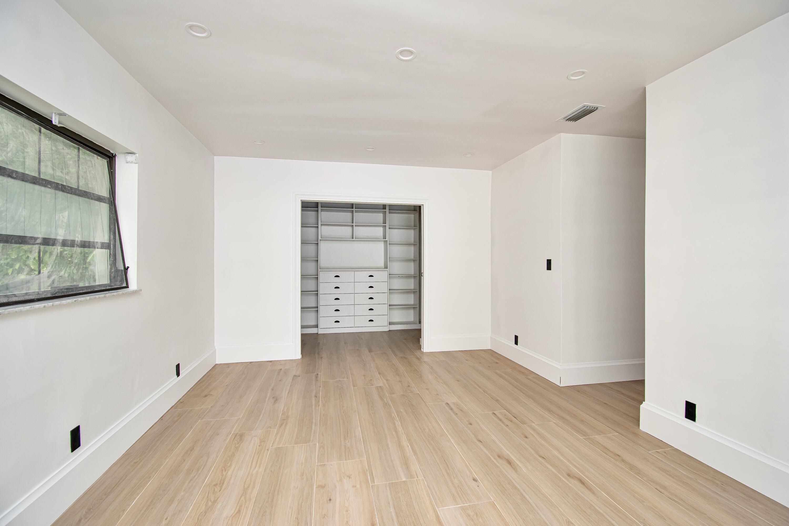 ESTANCIA - Residential