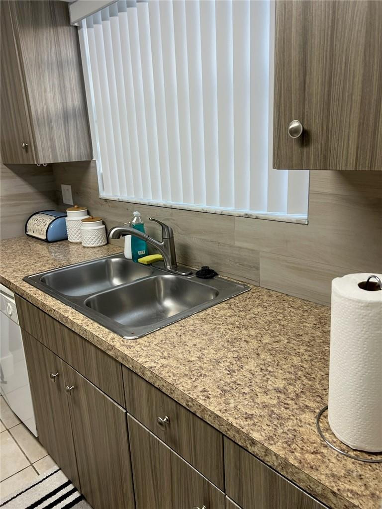 WINDMILL LAKES IV CONDO - Residential