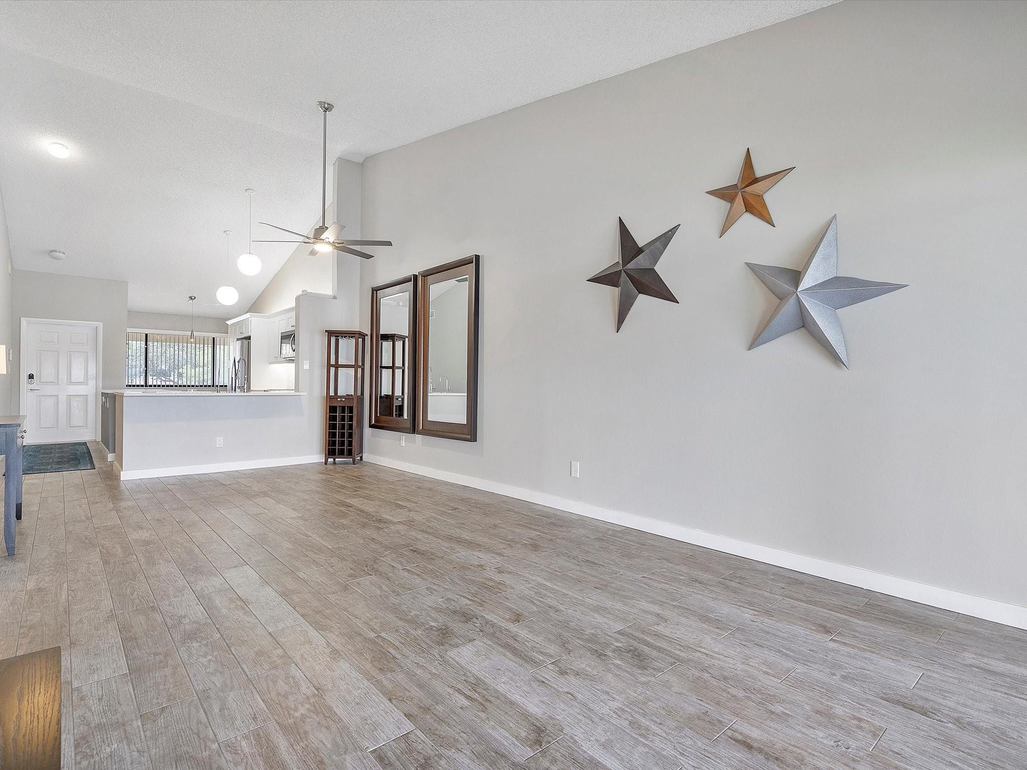 MIRA LAGO CONDO - Residential