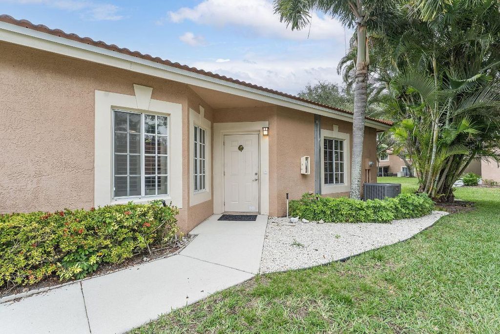 Photo of 9927 Kamena Circle, Boynton Beach, FL 33436 (MLS # R11155220)