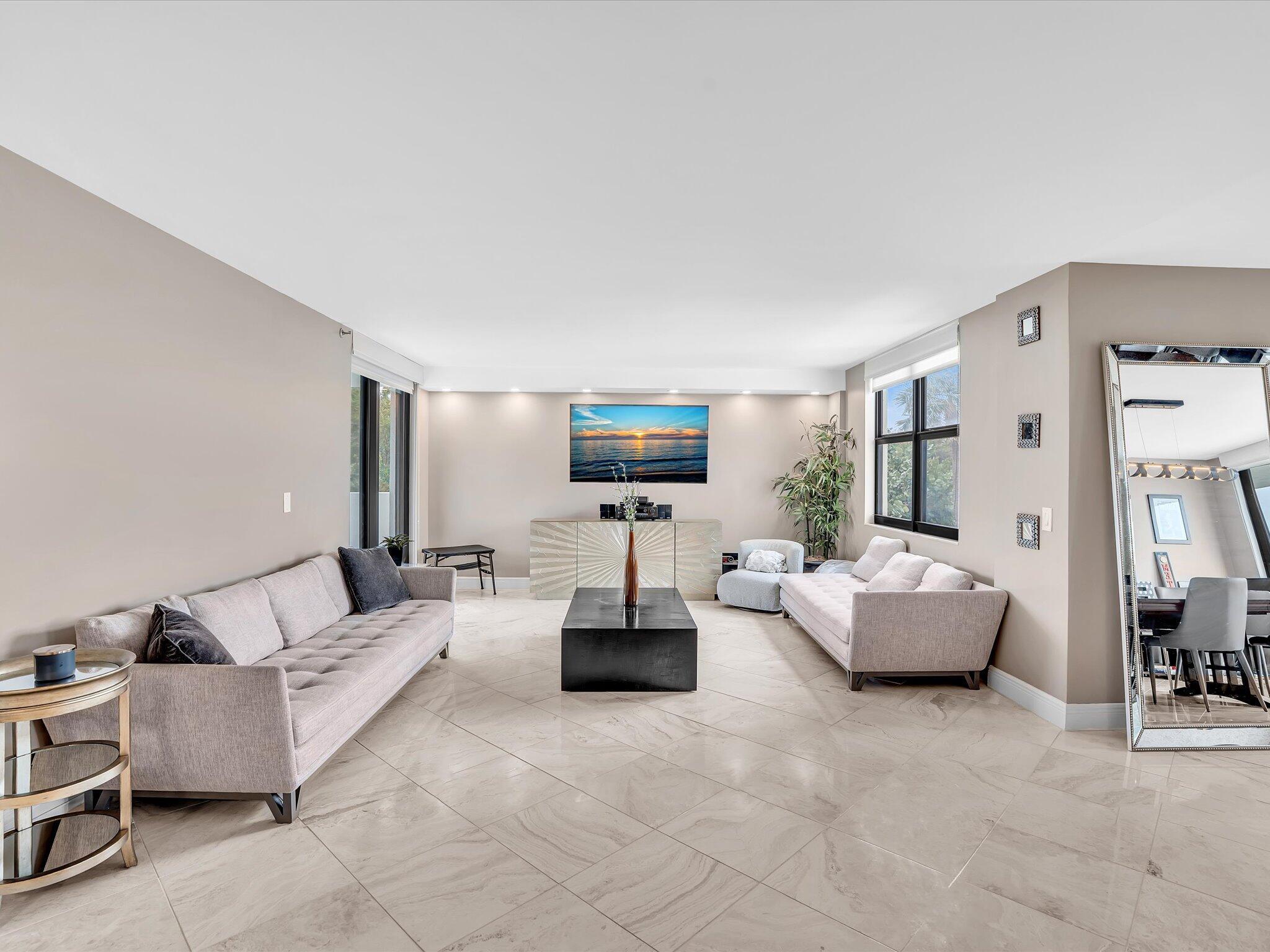 LA FONTANA CONDO - Residential