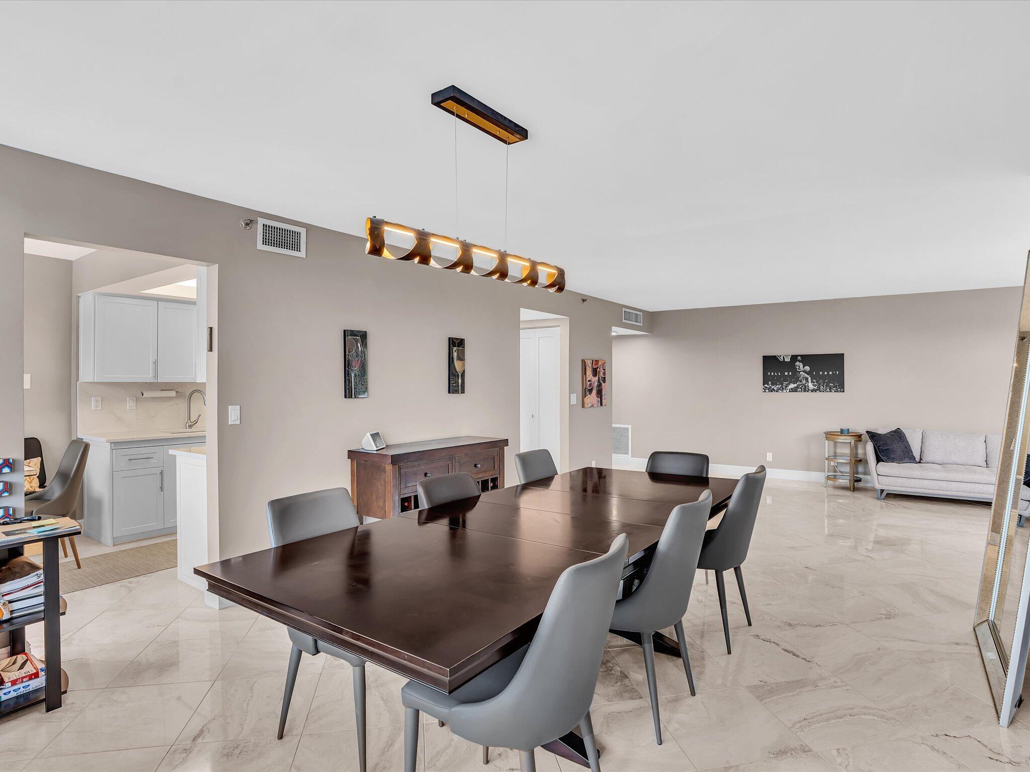 LA FONTANA CONDO - Residential