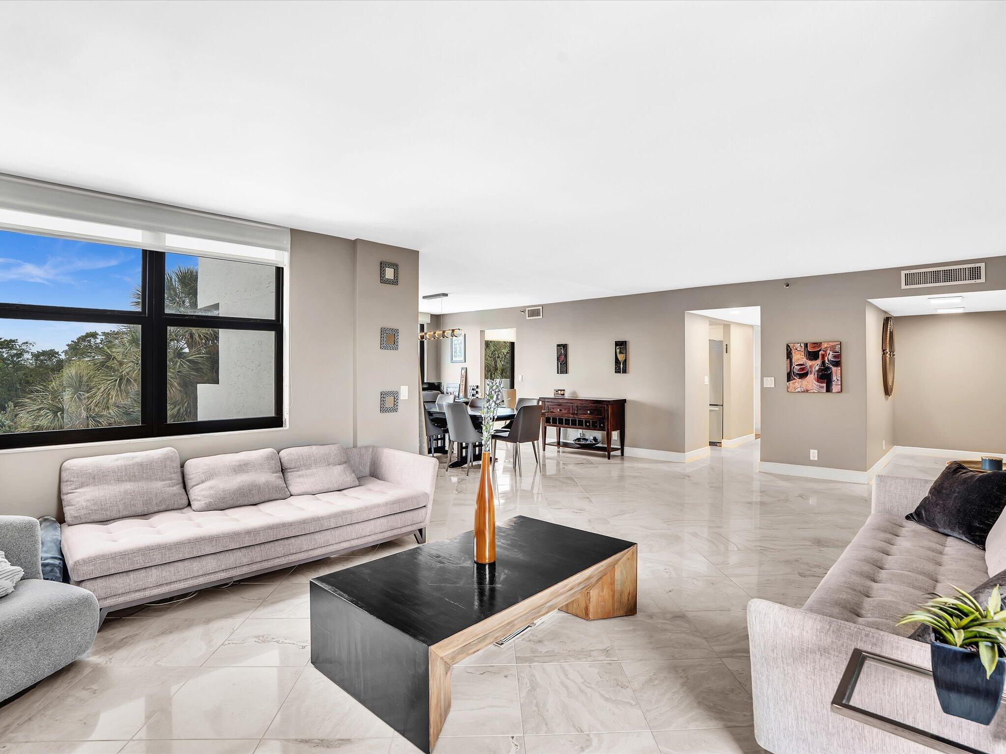 LA FONTANA CONDO - Residential