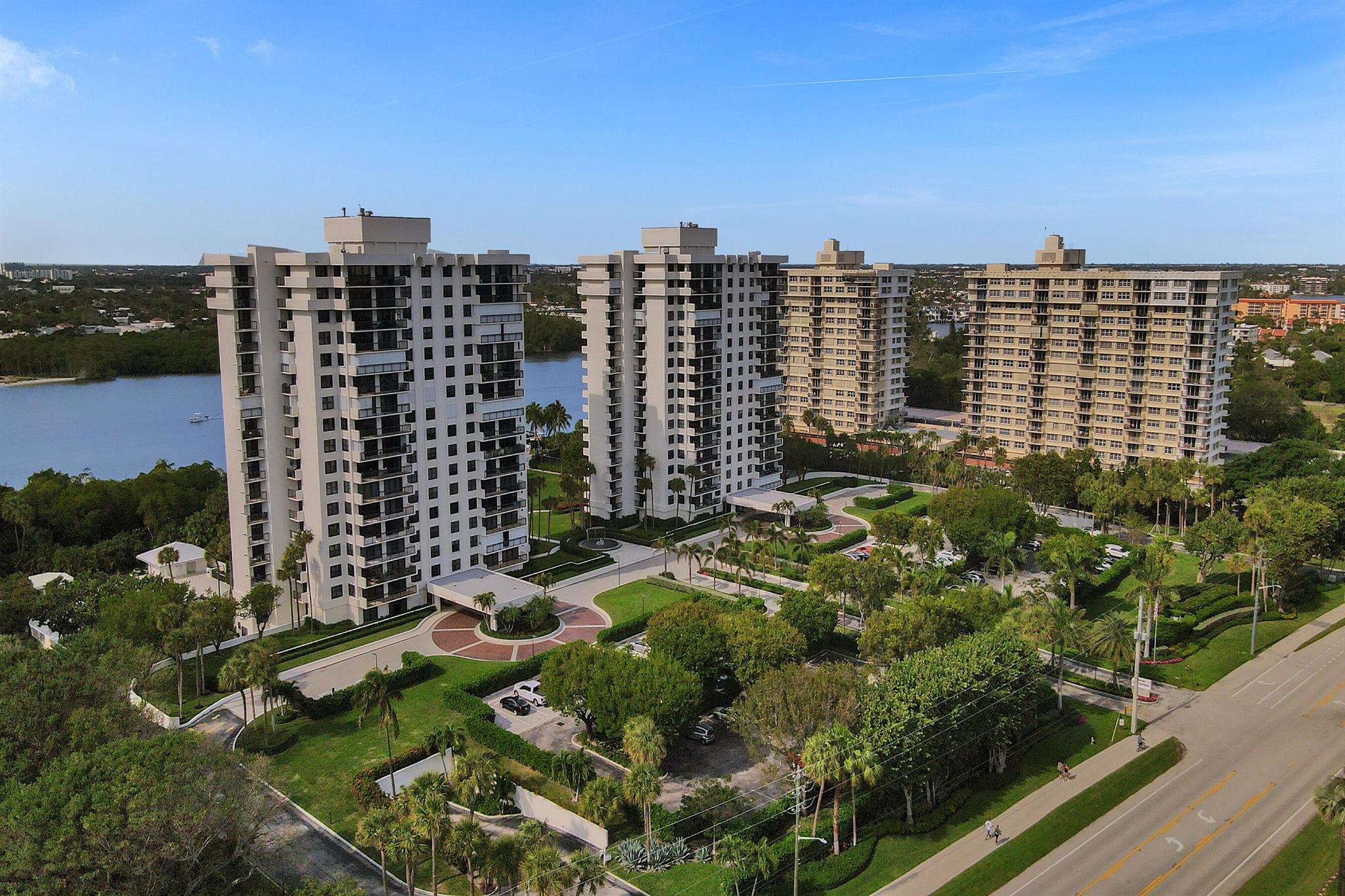 LA FONTANA CONDO - Residential