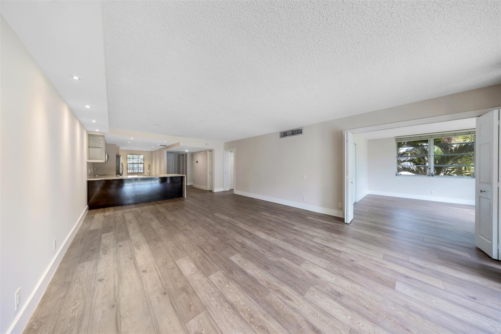 No 86 Palm-Aire Country C - Residential Lease