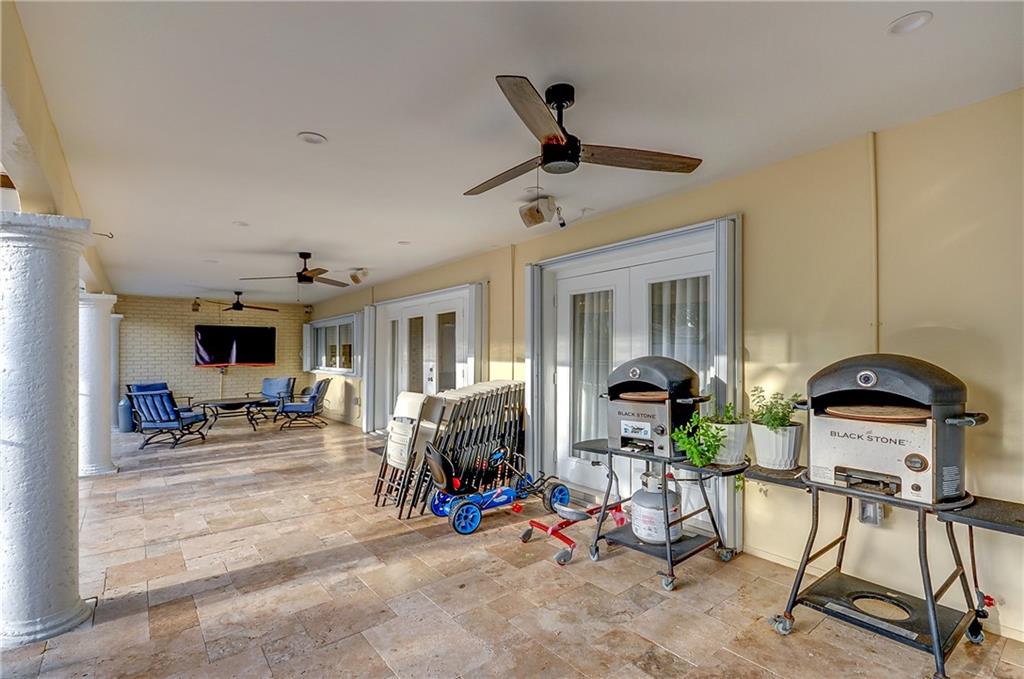 EMERALD HILLS - Residential