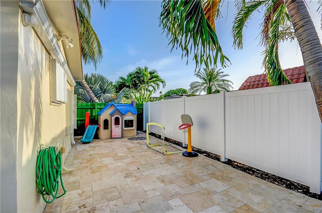 EMERALD HILLS - Residential