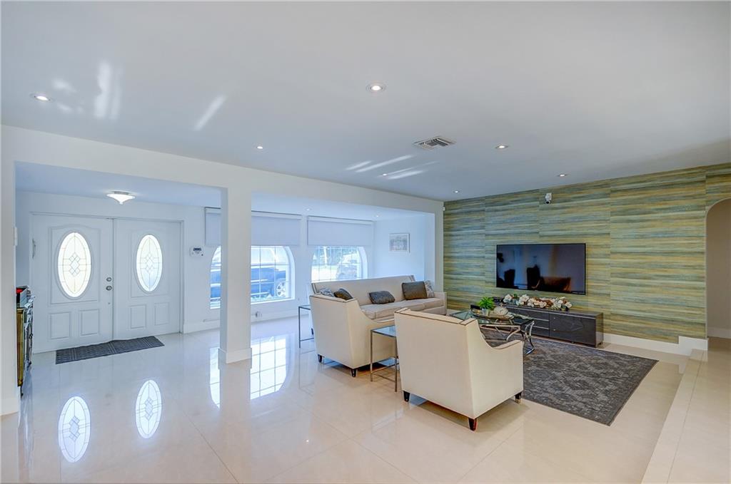 EMERALD HILLS - Residential