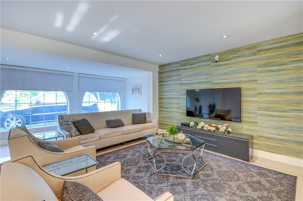 EMERALD HILLS - Residential