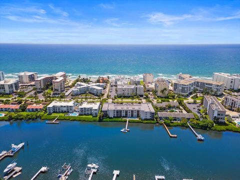 A home in South Palm Beach