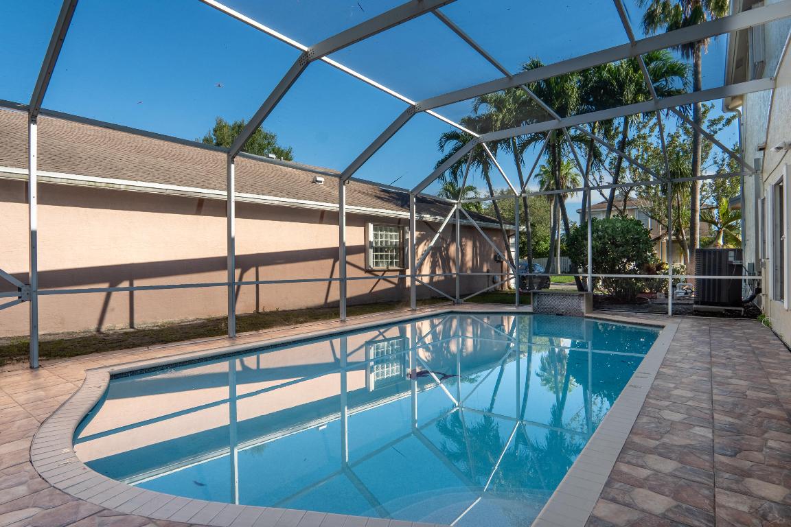 Enclave at Fairway Isles - Residential