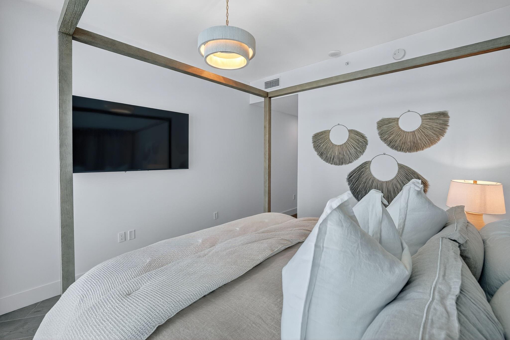 Paramount - Residential