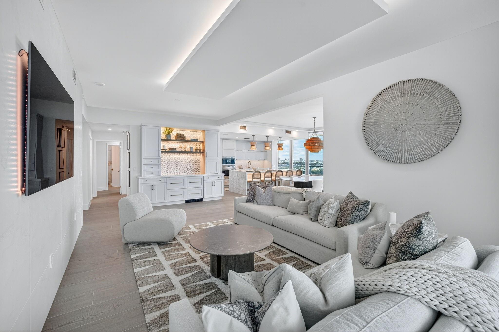 Paramount - Residential