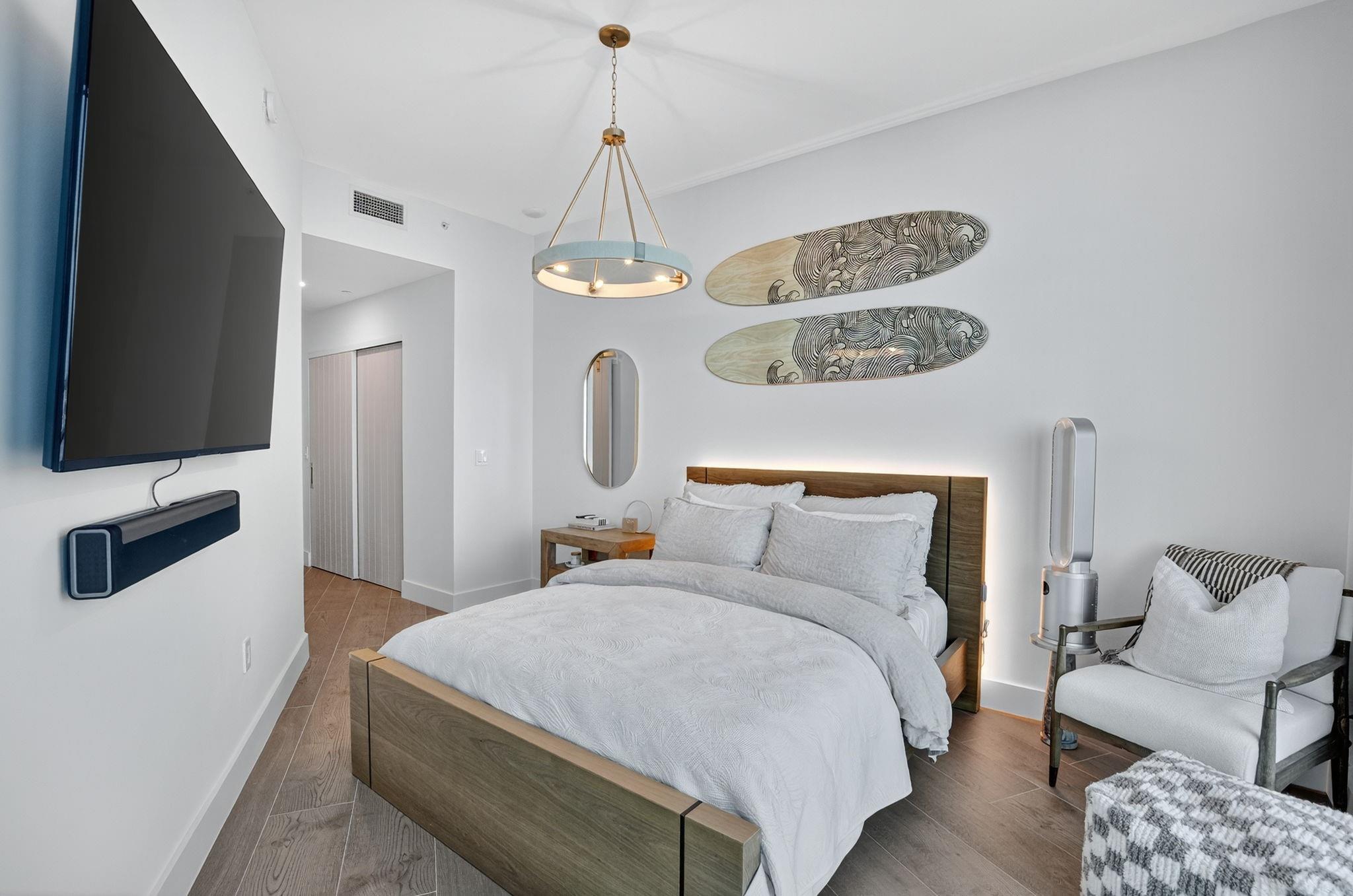 Paramount - Residential