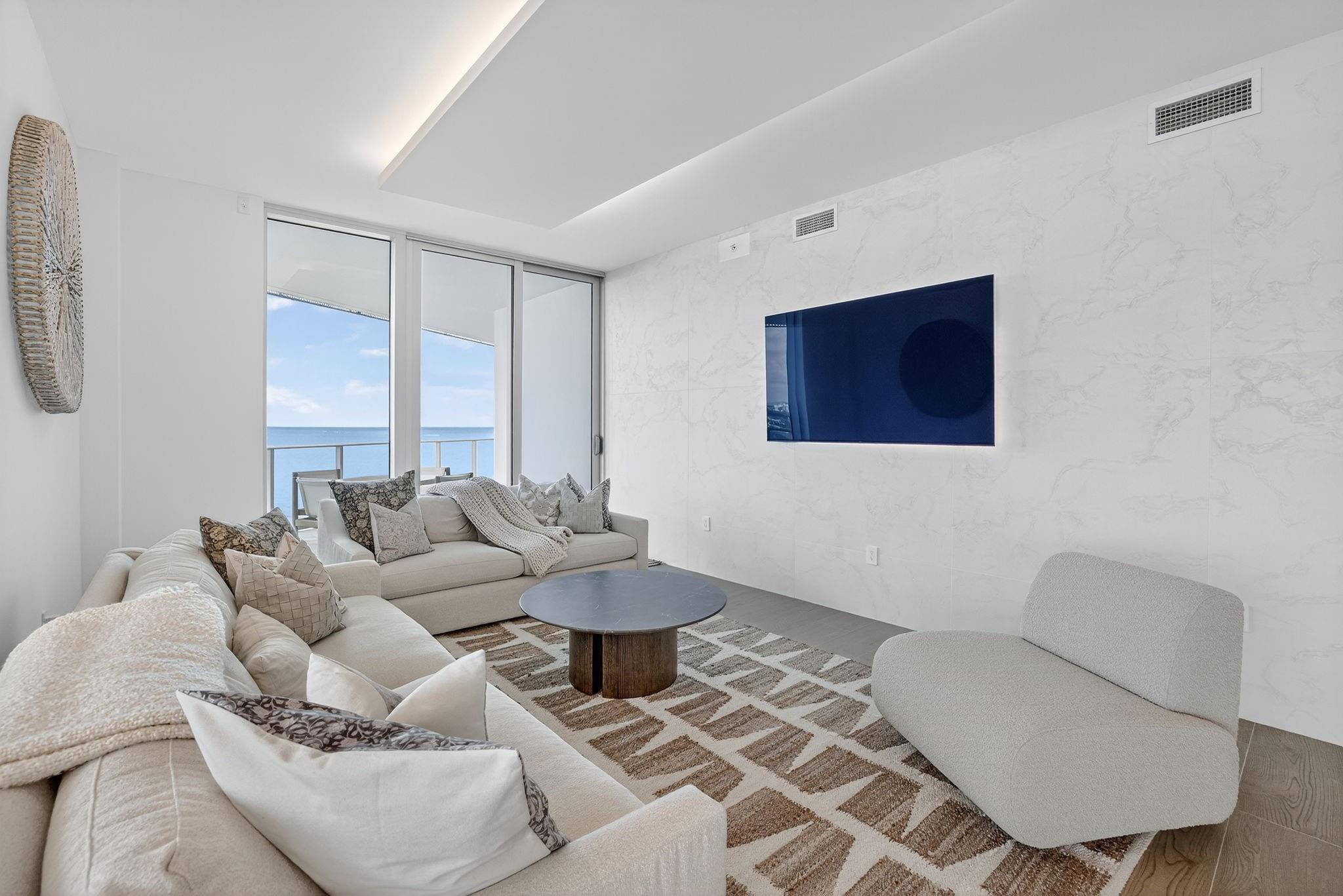 Paramount - Residential