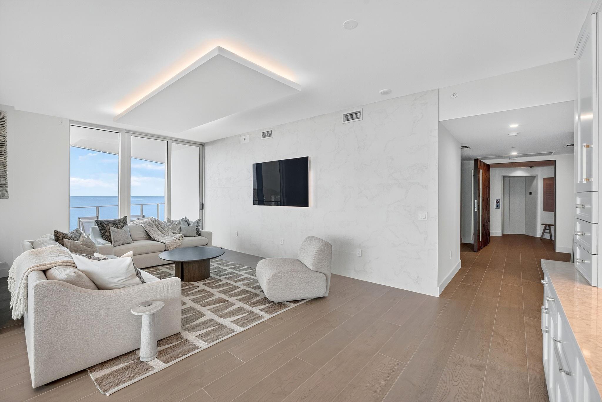 Paramount - Residential