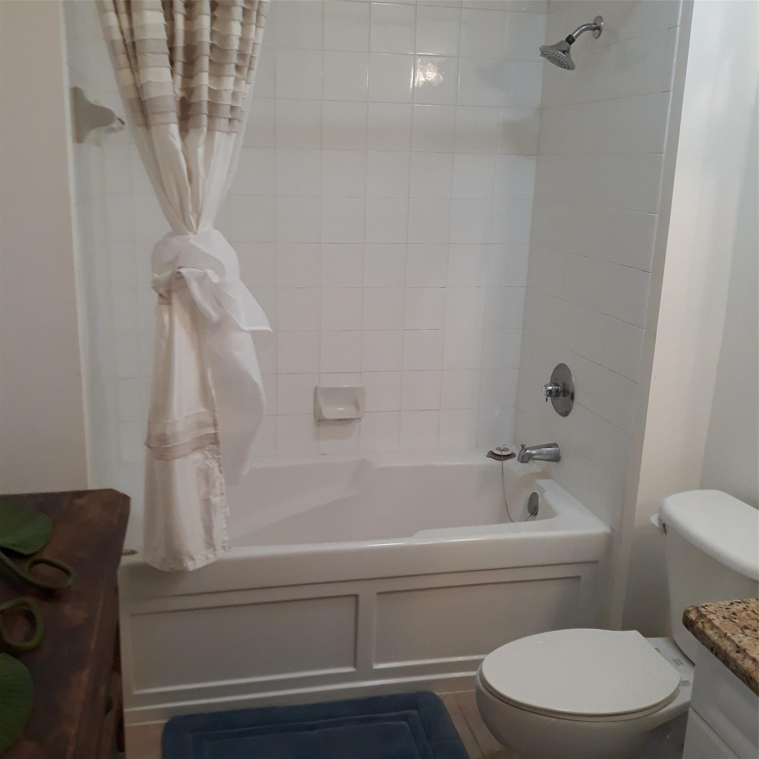 LAS OLAS BY THE RIVER - Residential Lease