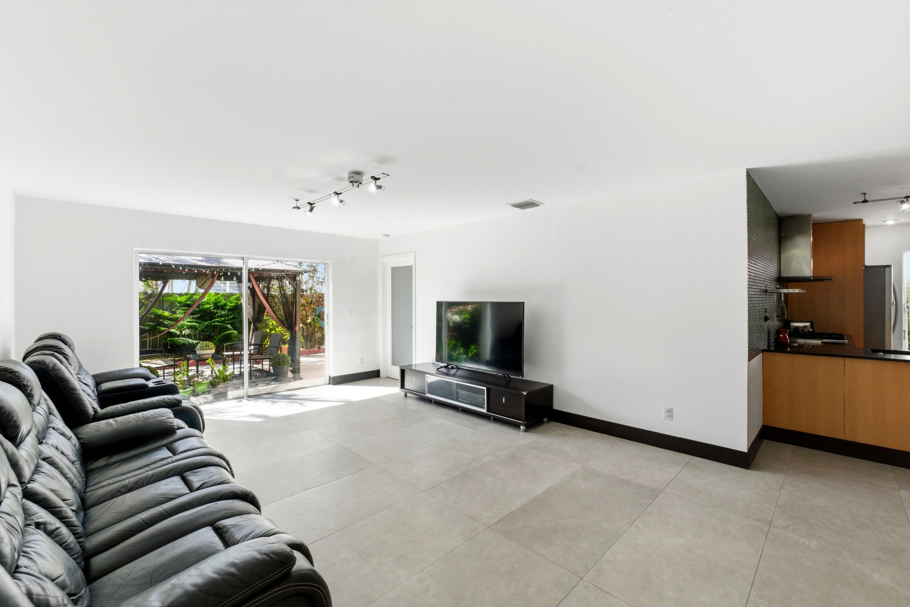 SILVER LAKES PHASE III REPLAT - Residential