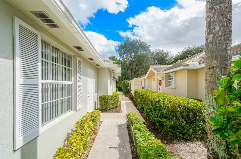 Photo of 8302 Old Forest Road, Palm Beach Gardens, FL 33410 (MLS # R10929955)