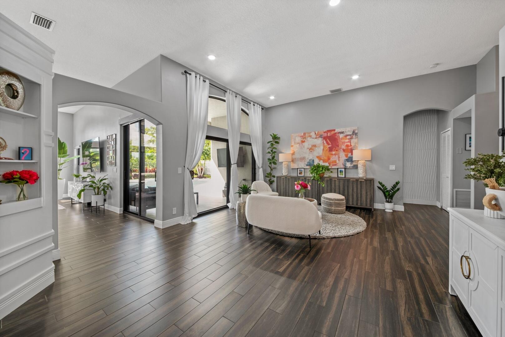 WINSTON TRAILS - Residential