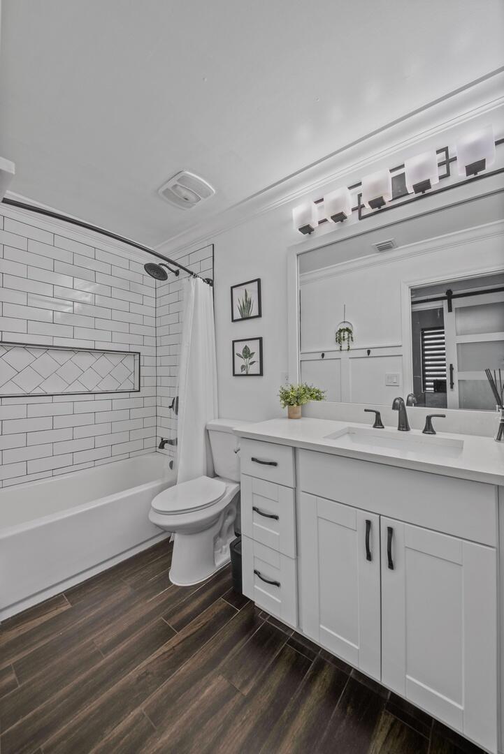 WINSTON TRAILS - Residential