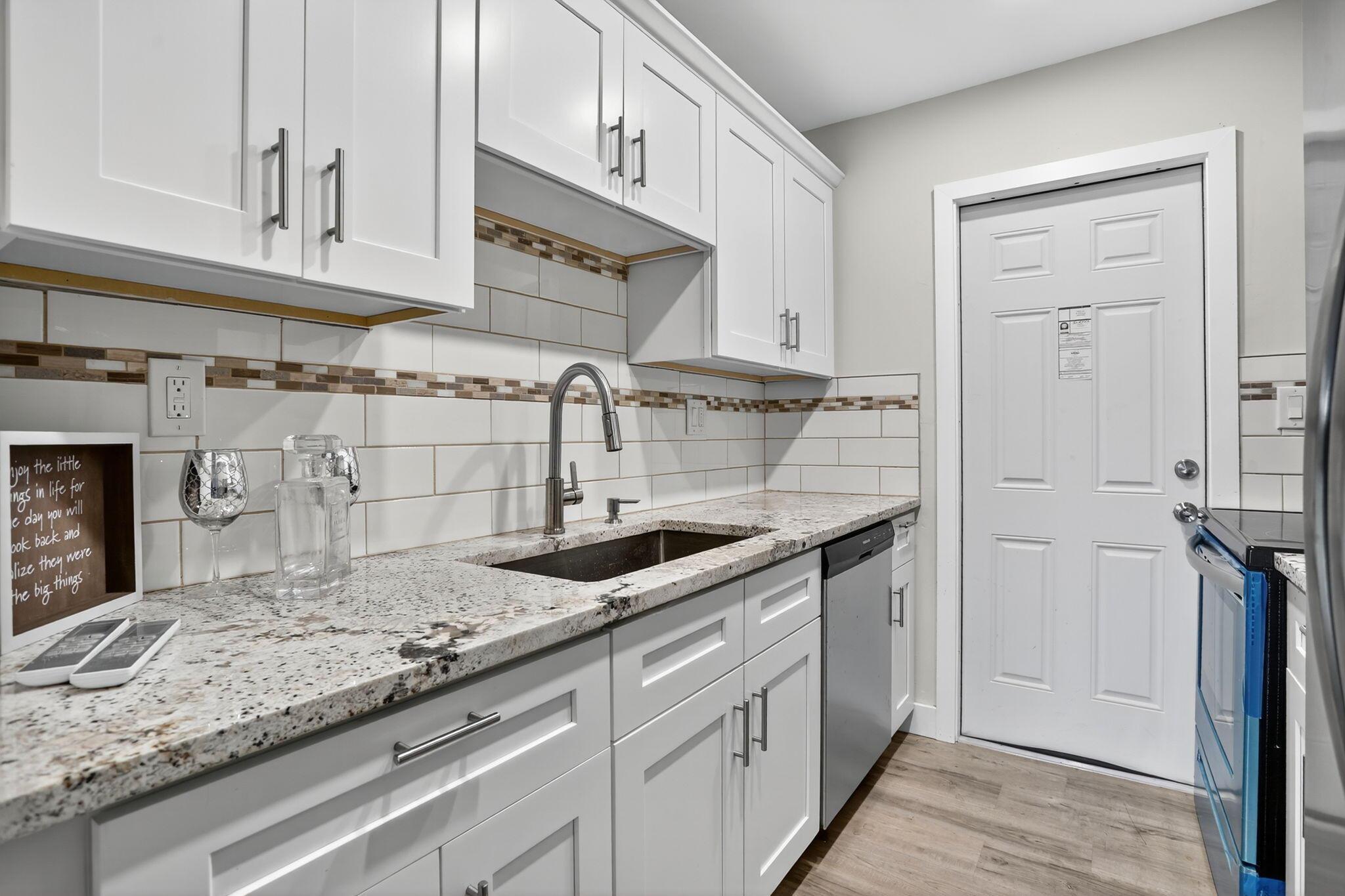 3201 NE 14th St Causeway 501