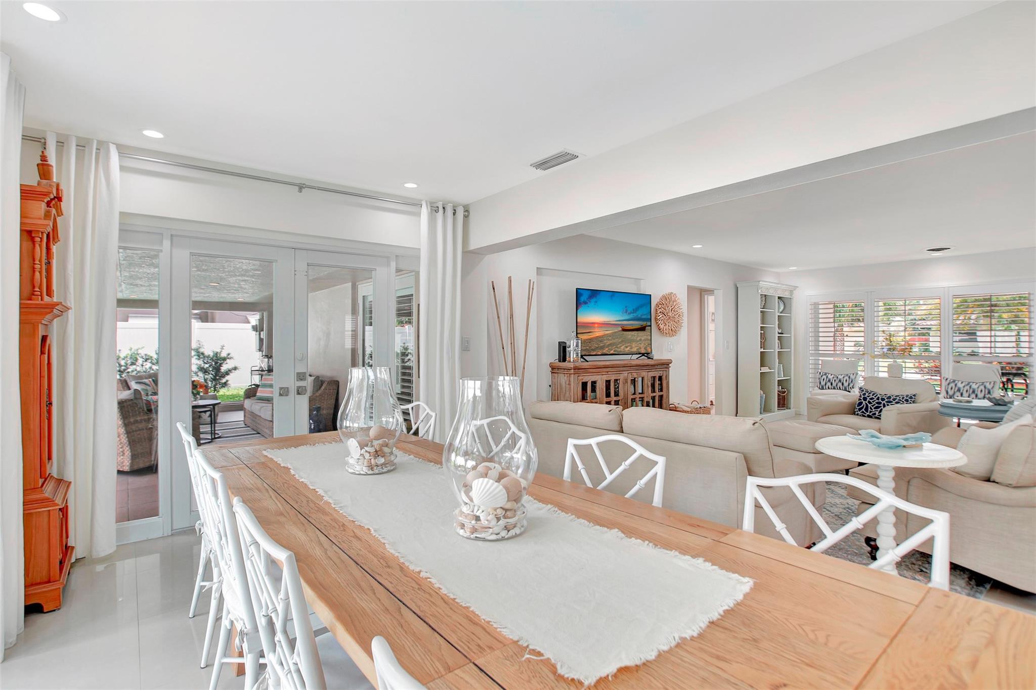 Bel-Air 32-10 B - Residential